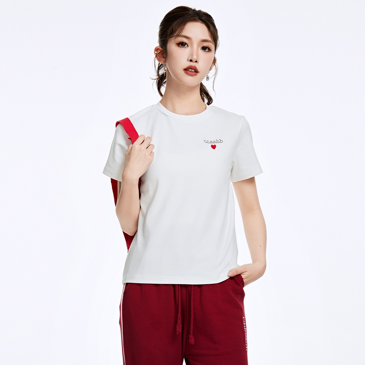 13715423.it ccaabb女装2025夏季舒适透气棉质圆领刺绣短袖T