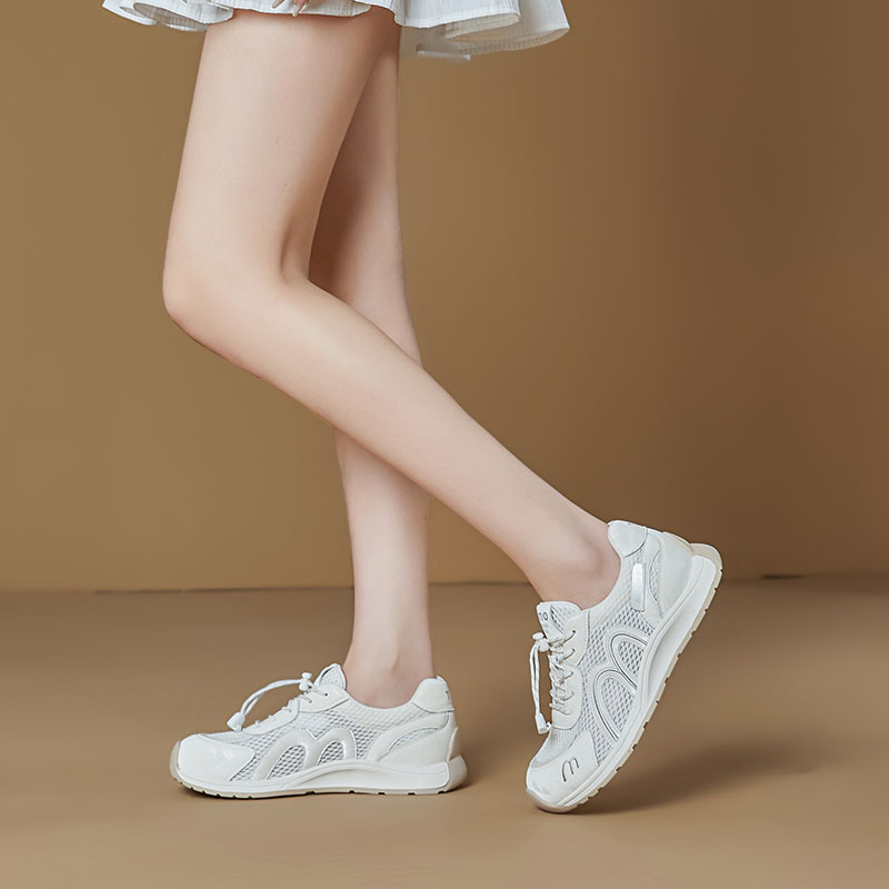 13695550.墨斯本真皮垫厚底松紧带德训老爹鞋女新款简约时尚透气舒适轻便运动女式休闲鞋12715