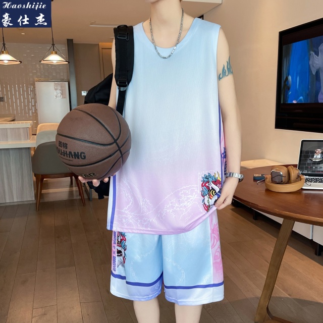 13698051.《休闲潮流》夏季新款篮球服休闲时尚运动男士短袖短裤套装