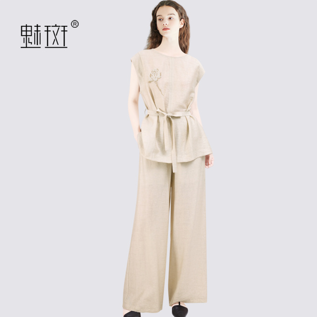 13697191.魅斑刺绣收腰上衣阔腿裤两件套天丝套装