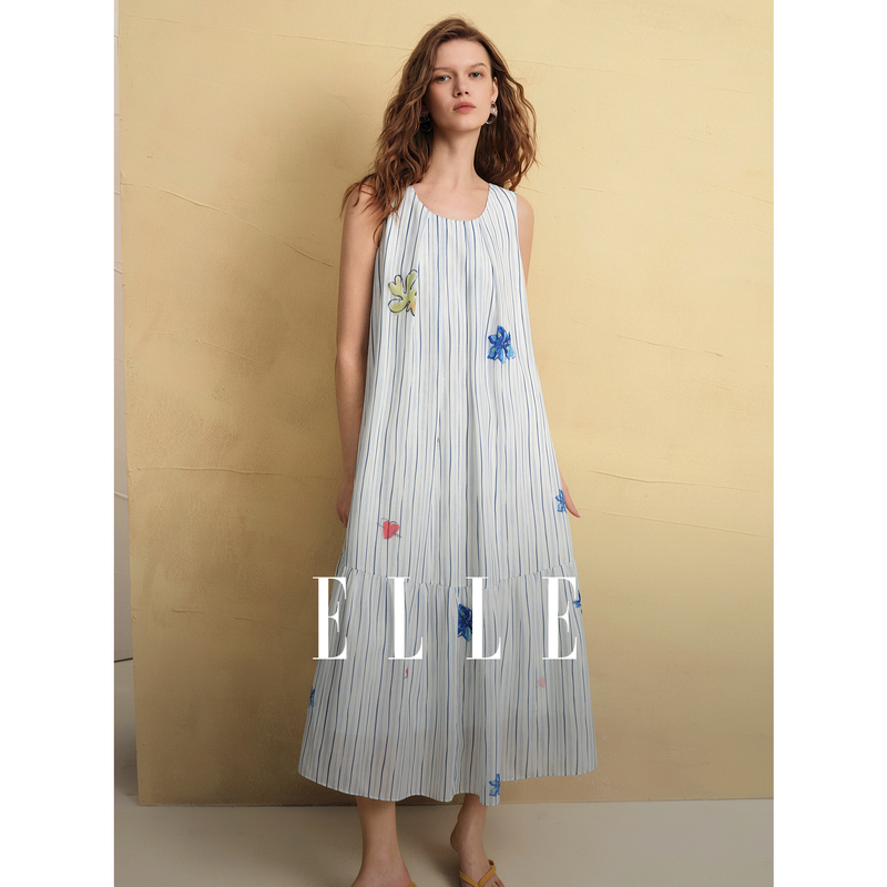 13697340.ELLE印花无袖条纹吊带连衣裙女2026夏秋新款摩登休闲风背心裙子