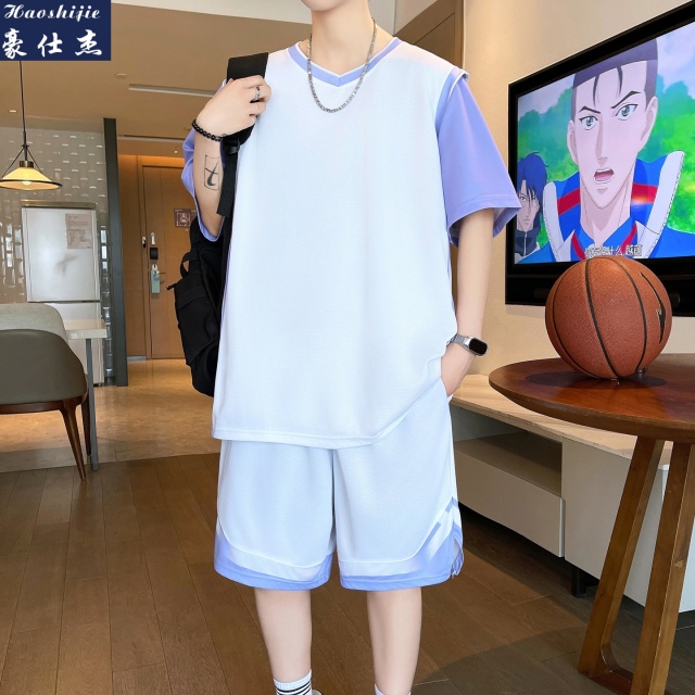 13698045.《冰爽透气》夏季新款篮球服休闲舒适运动假两件短袖短裤套装