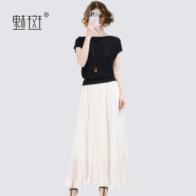 13697202.魅斑两件套装黑色T恤白色裙子套装