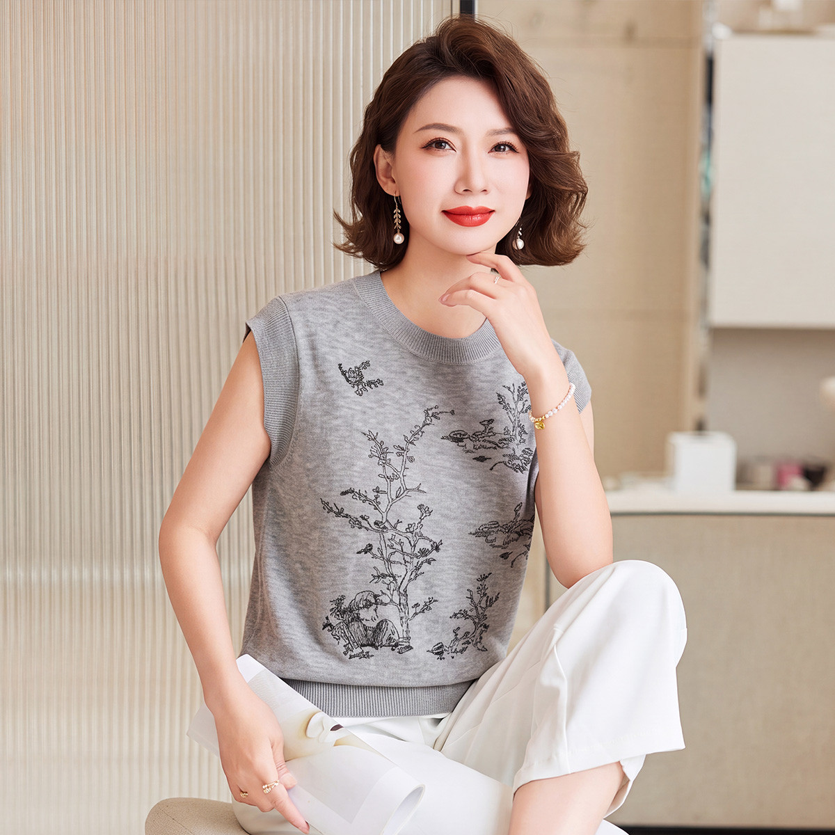 13697011.中年女士夏季短袖针织衫时尚圆领上衣中老年妈妈气质减龄夏装
