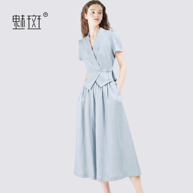 13697203.魅斑蕾丝上衣半身裙两件套蓝色套装