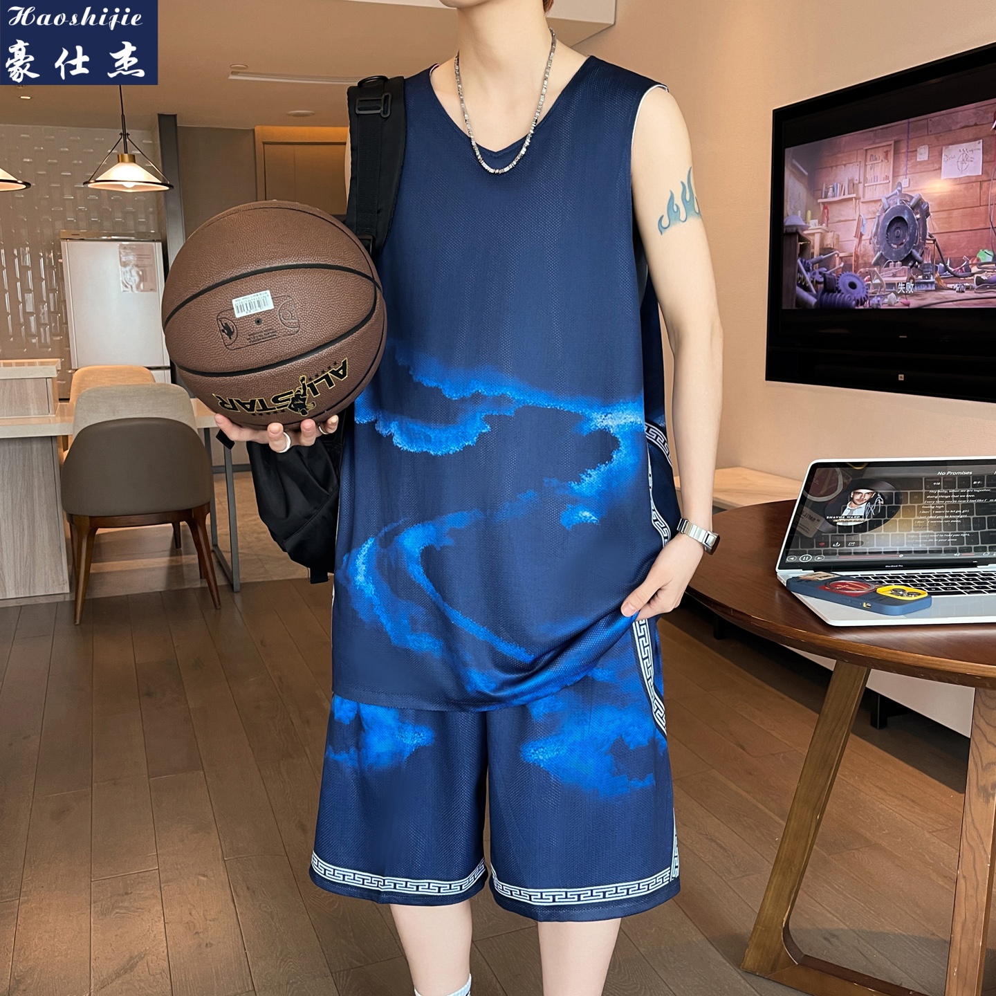 13698048.《简约时尚》夏季新款篮球服双面休闲运动男短袖短裤套装