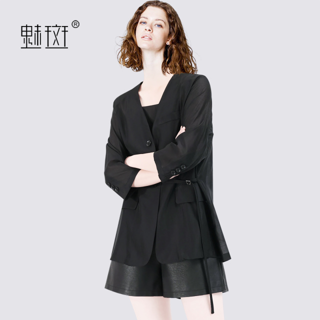 13697188.魅斑黑色天丝V领七分袖系带西装微透西装上衣