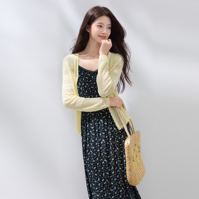 13699635.三彩若潮大码女装2026秋季新款温柔风显瘦碎花吊带连衣裙微胖MM