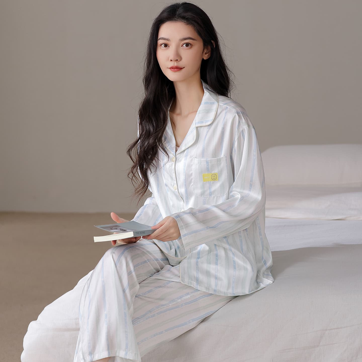 13699425.少宜夏季女士冰丝长袖长裤睡衣套装条纹翻领开衫家居服可外穿薄款女士冰雪丝长袖长裤套装