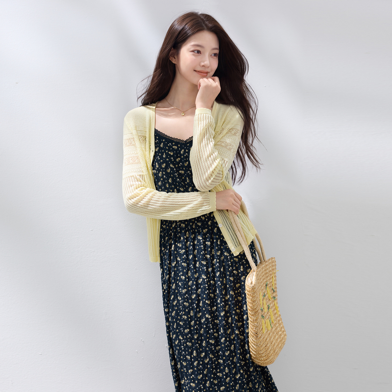 13699635.三彩若潮大码女装2026秋季新款温柔风显瘦碎花吊带连衣裙微胖MM