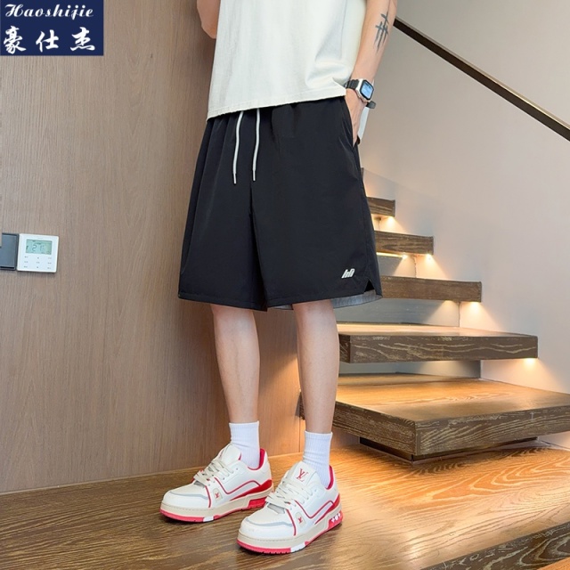 13701268.《百搭潮流》夏季新款青少年速干凉感休闲舒适透气运动五分裤