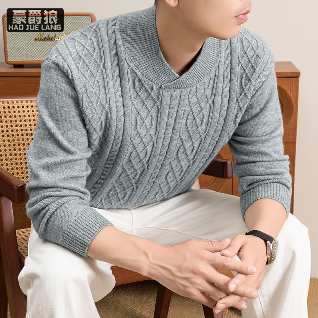 13722810.美式休闲复古V领绞花针织衫男款加厚毛衣松弛风麻花纹套头衫潮流
