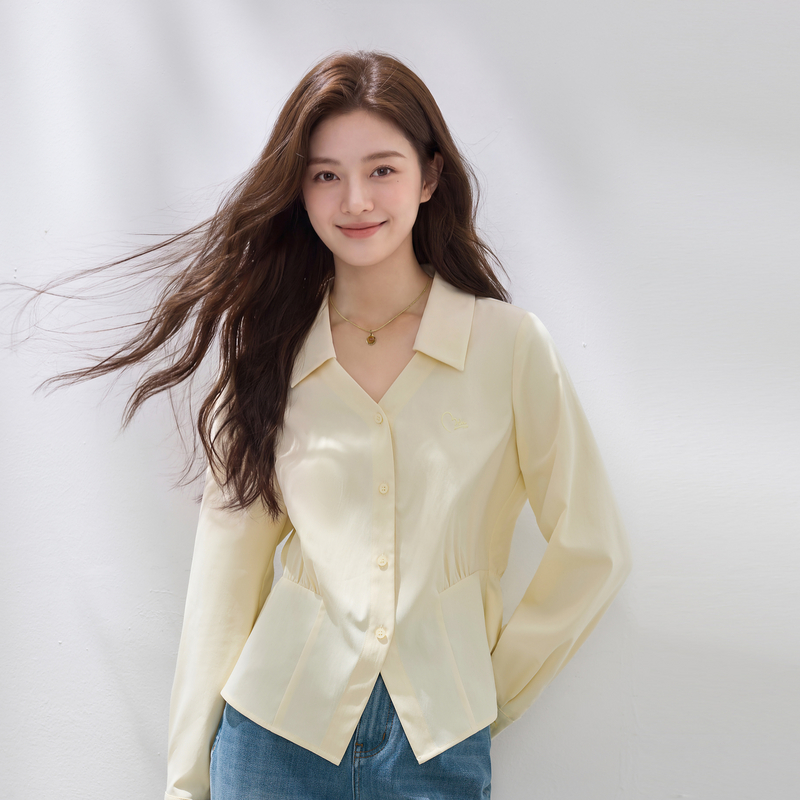 13734069.三彩若潮大码女装2026秋季新款收腰短款长袖通勤衬衫藏肉微胖MM