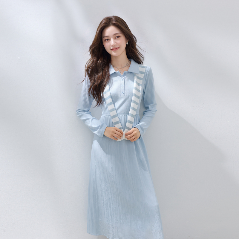 13734227.三彩若潮大码女装2026秋季新款针梭拼接收腰连衣裙简约显瘦微胖MM