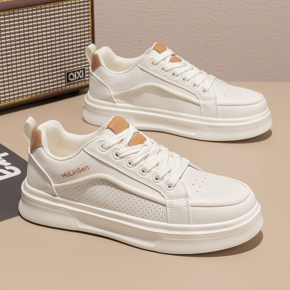 13733663.【轻便透气】男鞋春夏简约舒适时尚低帮板鞋男士学院风厚底休闲鞋