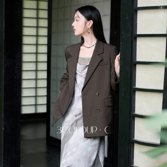 13736031.【暗香盈袖】三彩2026秋季新款新中式西装外套刺绣宽松开衫C