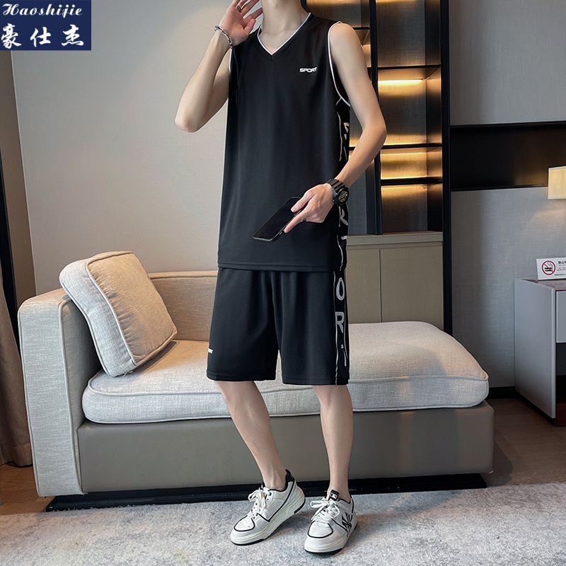 13736899.《休闲简约》夏季新款休闲运动套装男跑步速干比赛队服