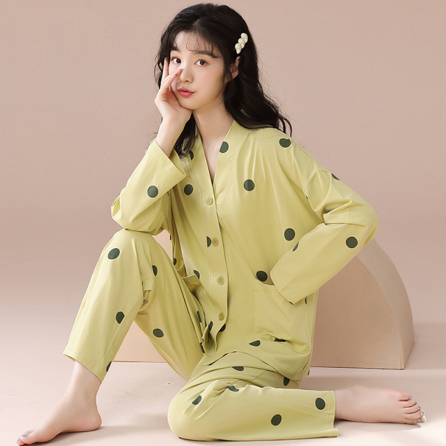 13747577.品彩小香风家居服女开衫V领长袖长裤两件套
