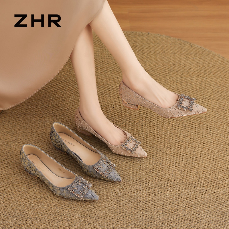 13748931.【ZHR则则】粗跟浅口尖头套脚水钻女鞋[织物]