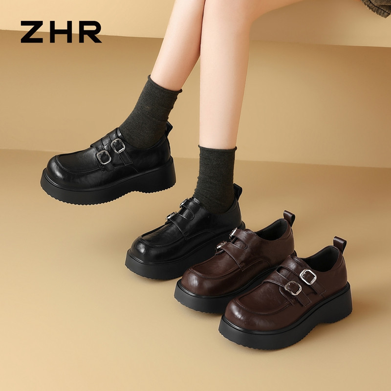 13748997.【ZHR则则】深口单鞋圆头搭扣厚底女鞋[PU]