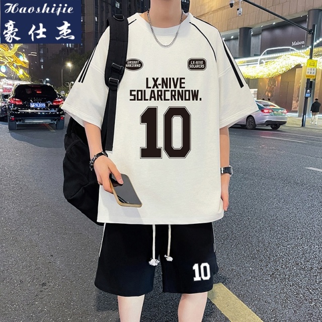 13749212.《潮流舒适》夏季新款短袖T恤套装男青少年休闲短裤两件套
