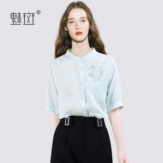 13756123.魅斑重工串珠刺绣天丝泡泡袖衬衫上衣