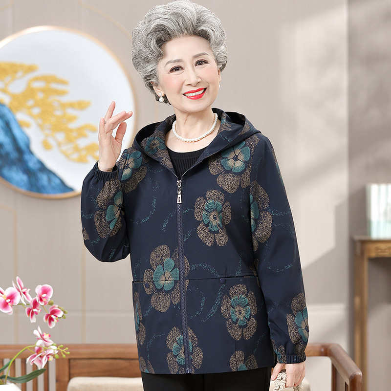13756453.妈妈装春季休闲连帽印花风衣外套JBXM2812