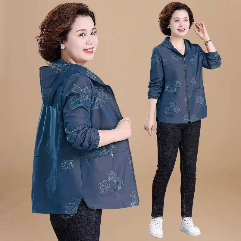 13756476.妈妈装休闲连帽印花风衣外套JIXM2911
