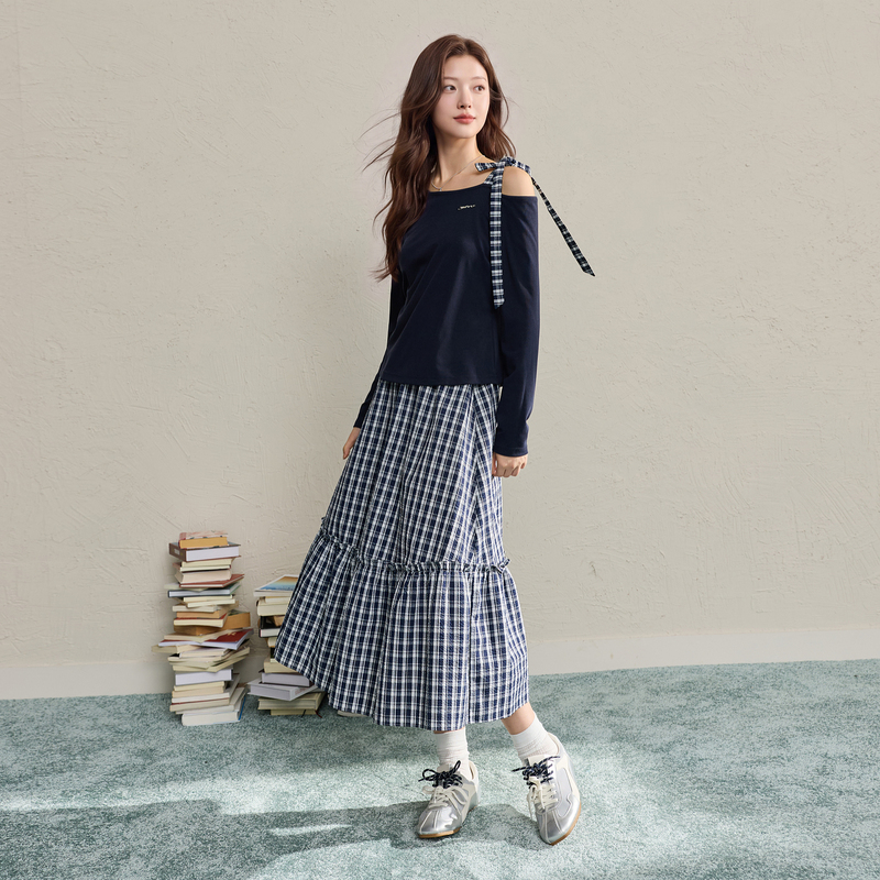 13756933.三彩若潮大码女装2026秋季新款高腰A字半身裙格纹显瘦长裙微胖MM