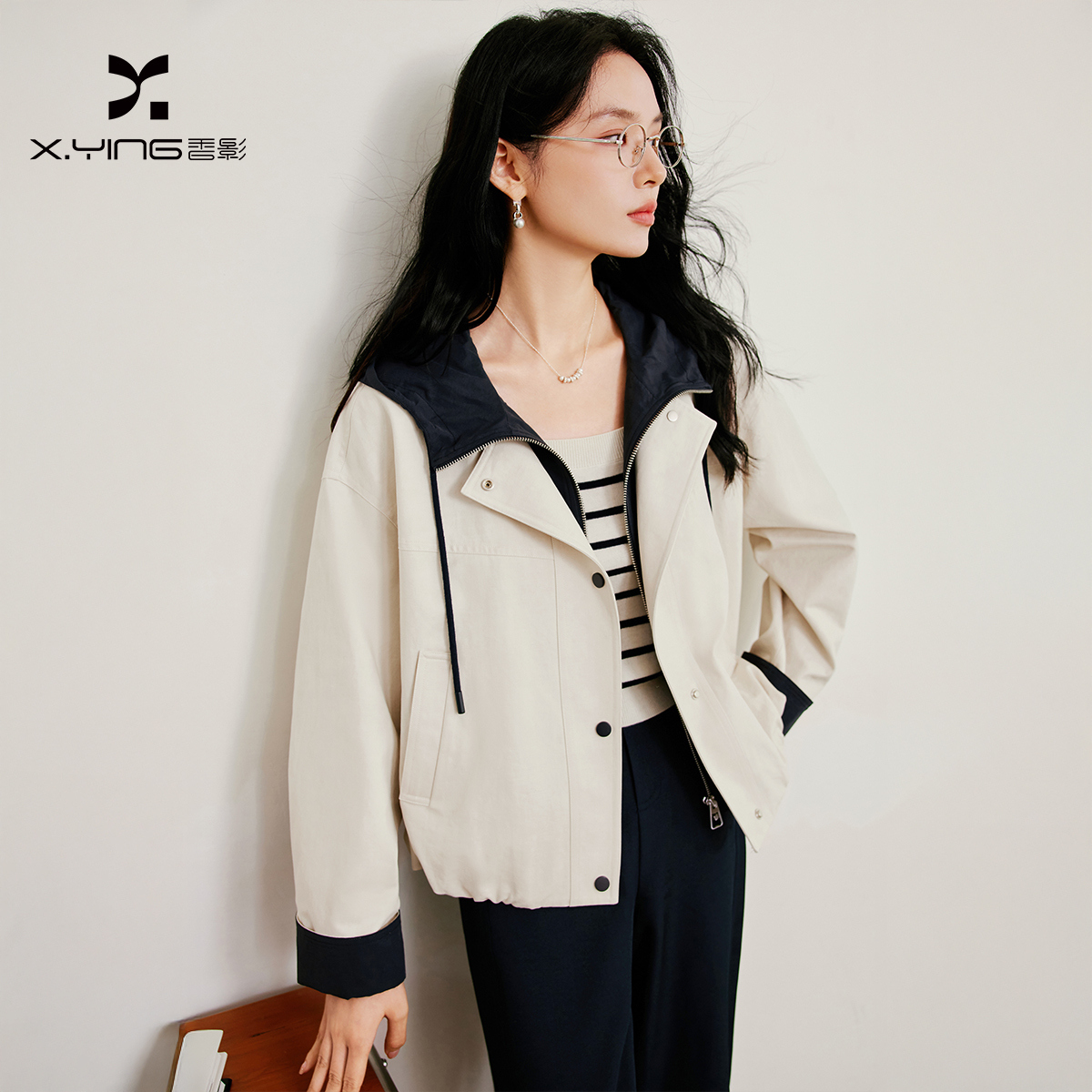 13770171.香影撞色连帽短款风衣外套女2026秋季新款通勤松弛感廓形夹克上衣