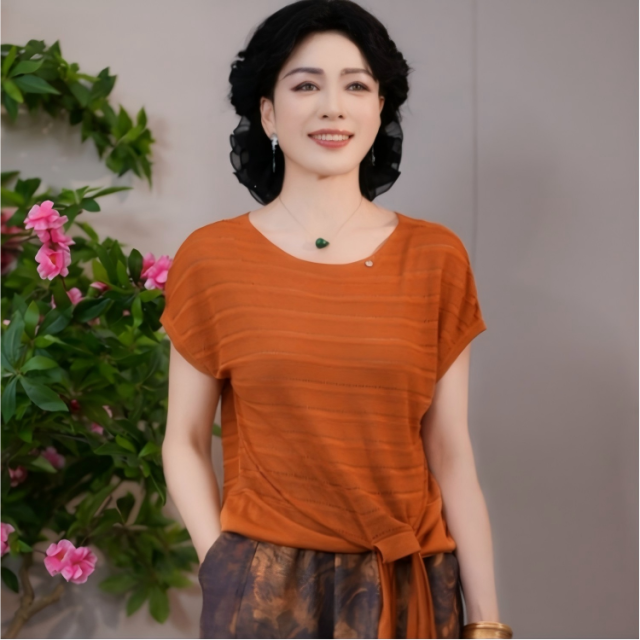 13769208.年轻妈妈夏装妈妈装时尚短袖新款洋气针织衫系带中老年女装