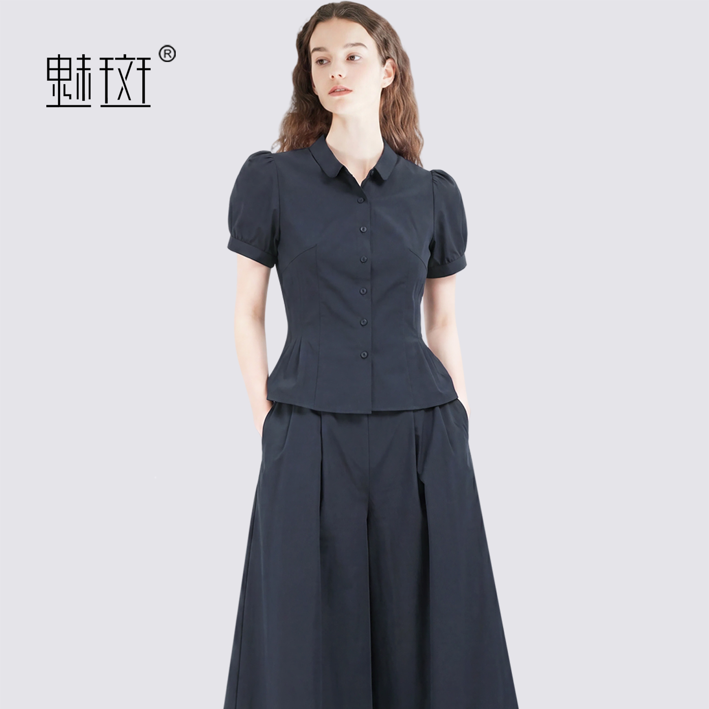 13776700.魅斑翻领泡泡袖衬衫阔腿裤两件套套装
