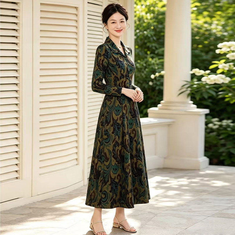 13782601.妈妈装翻领长袖高级感印花显瘦连衣裙J8HX0077