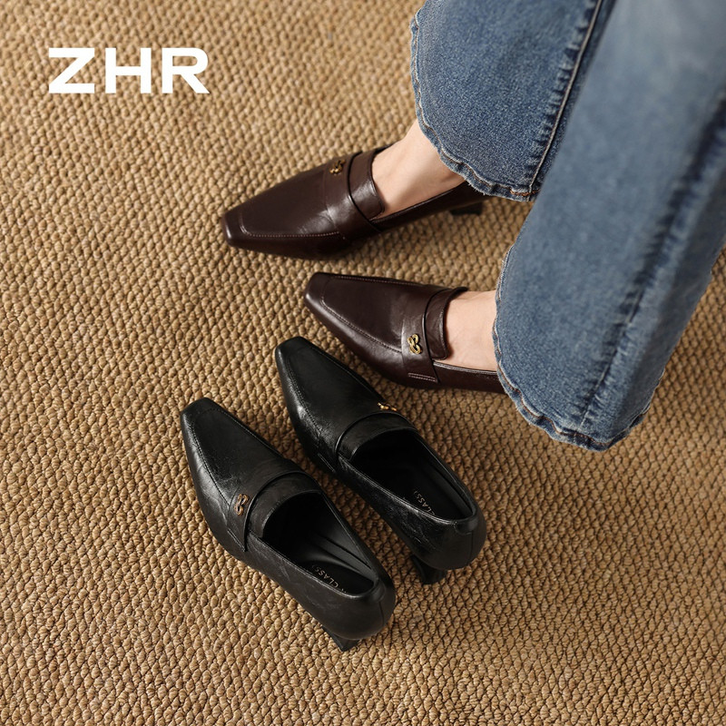 13785052.【ZHR则则】粗跟乐福鞋尖头套脚金属扣女鞋[PU]
