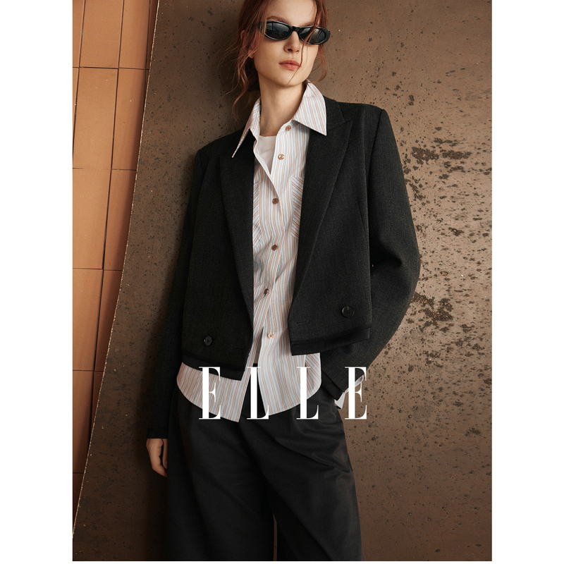 13787595.ELLE拼接正肩女式西服都市通勤风短款西装外套