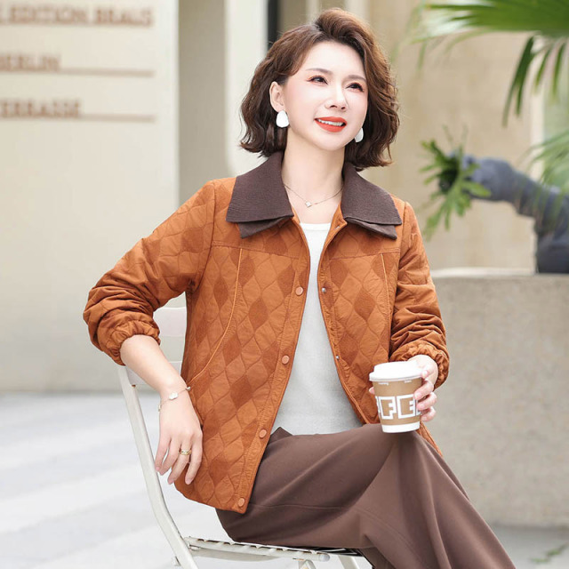 13790359.妈妈装设计感翻领撞色外套J8HXF608