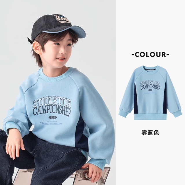 13789130.男童卫衣春秋款撞色印花插肩袖上衣儿童慕冬绒舒适宽松休闲套头衫