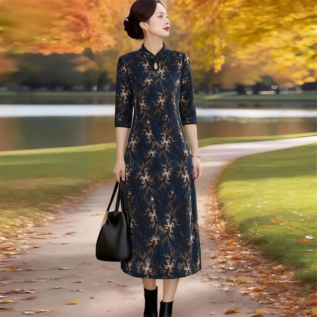 13790372.妈妈装中式国风印花旗袍领优雅连衣裙J8HYY8618