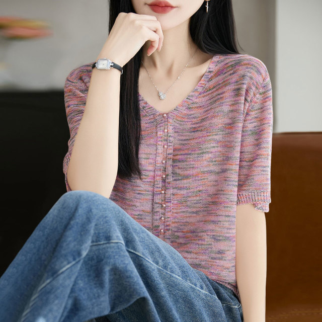 13790055.丹芙娅V领短袖针织衫女夏装彩色条纹薄款宽松显瘦上衣高级感t恤