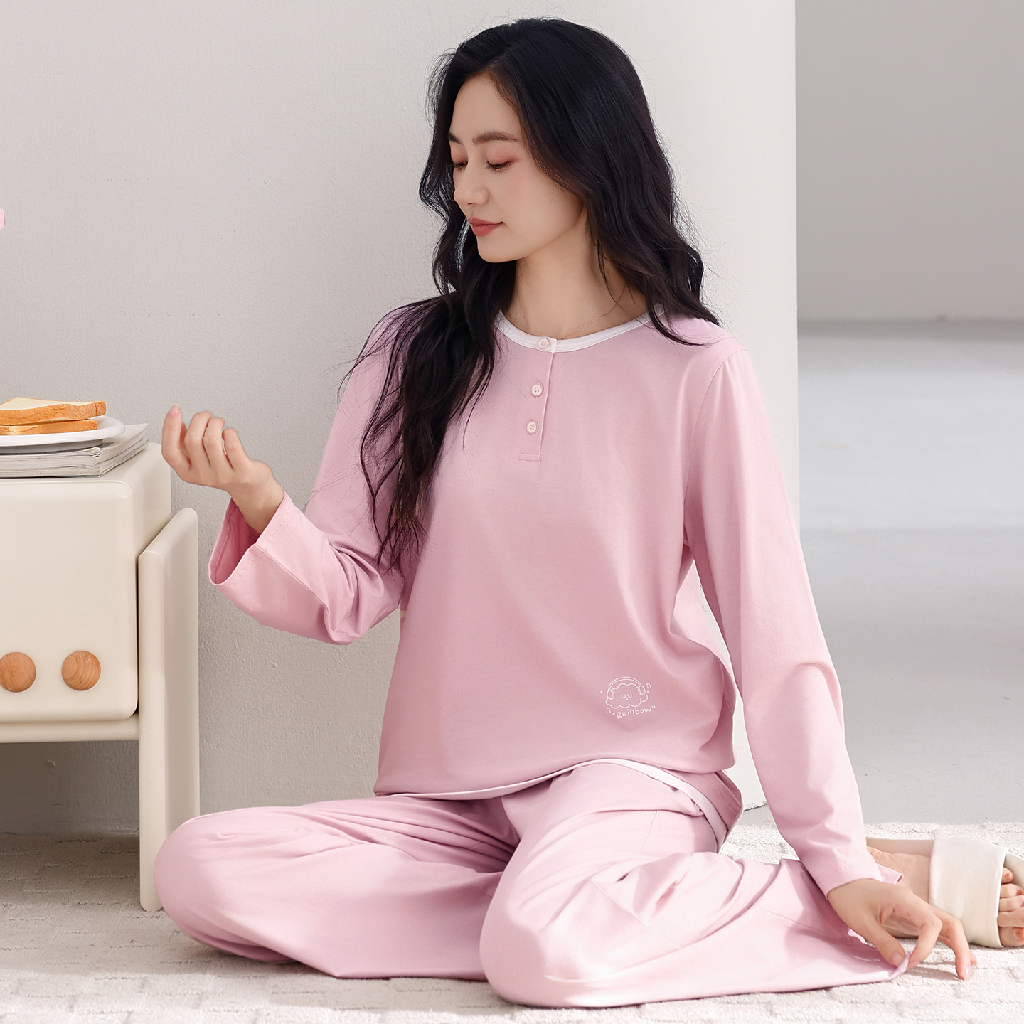 13798453.猫人带胸垫睡衣女纯棉长袖长裤春秋季卡通少女家居服套装