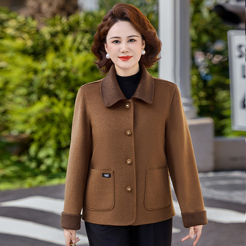 13802210.妈妈装高级感单面呢子时尚外套J8HFYY2668