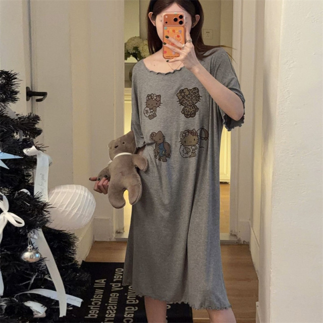 13817603.品彩【自带胸垫/免穿文胸】卡通可爱kitty猫短袖睡裙可外穿5526