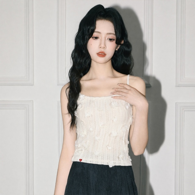 13817233.CHOCOOLATE立体小花蕾丝吊带法式氛围感内搭背心女上衣