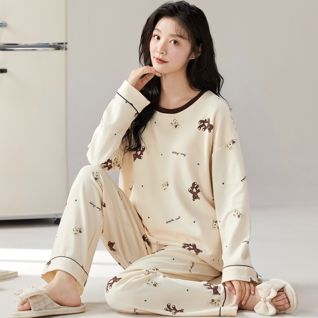 13817612.品彩【治愈系】清新减龄家居服女圆领长袖长裤套装9972