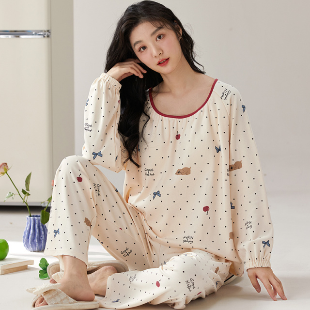 13817630.品彩【治愈系】清新减龄家居服女圆领长袖长裤套装9964