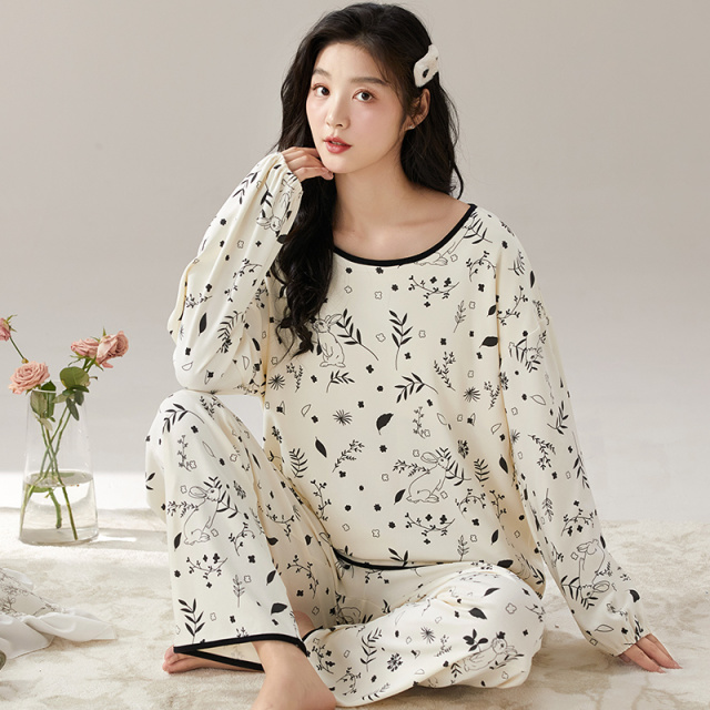 13817614.品彩【治愈系】清新减龄家居服女圆领长袖长裤套装9970