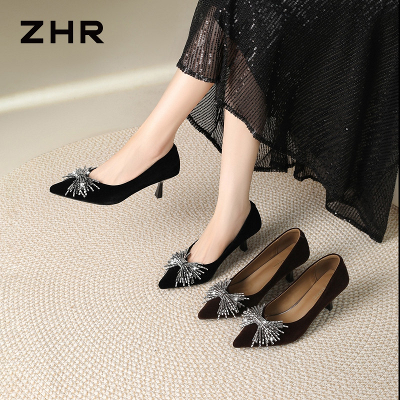 13823531.【ZHR则则】高跟单鞋尖头套脚细跟女鞋[金丝绒]
