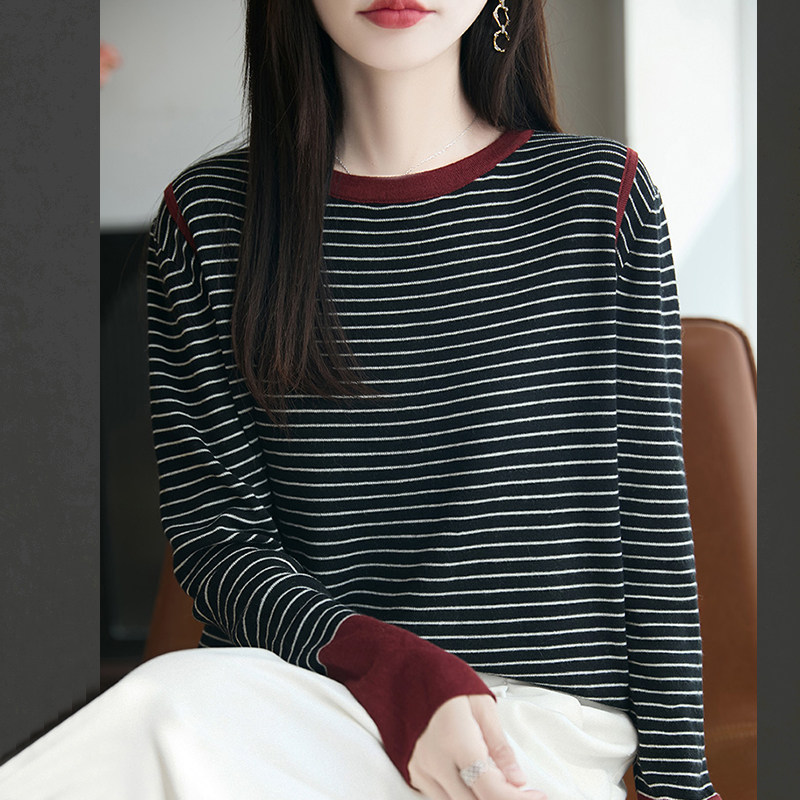 13824652.丹芙娅秋装撞色条纹针织打底衫女春秋洋气上衣大码女装秋冬毛衣