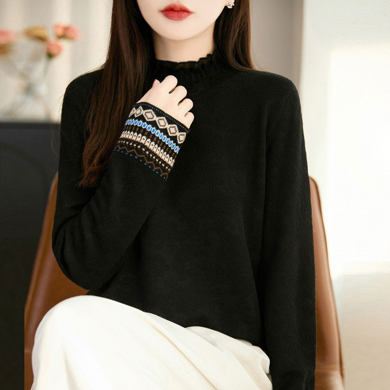 13824639.丹芙娅半高领蕾丝打底衫木耳边超好看针织毛衣女几何图案拼接百搭打底衫