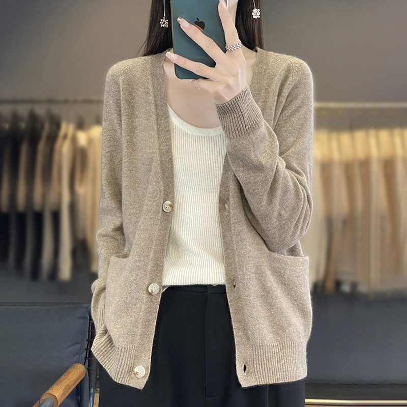 13824680.丹芙娅新款针织开衫外套女带兜毛衣潮上衣V领毛衫秋季纯色外搭